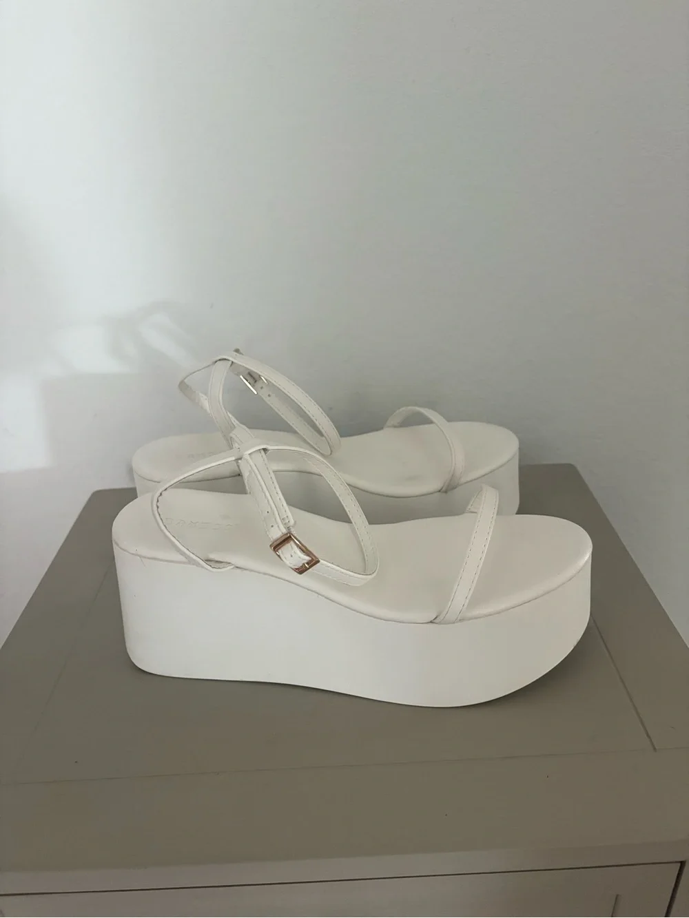 Y2K White Chunky Platform Sandals